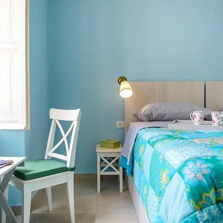 ストラドゥン ビュー エン スイート ルーム ＆ スタジオ